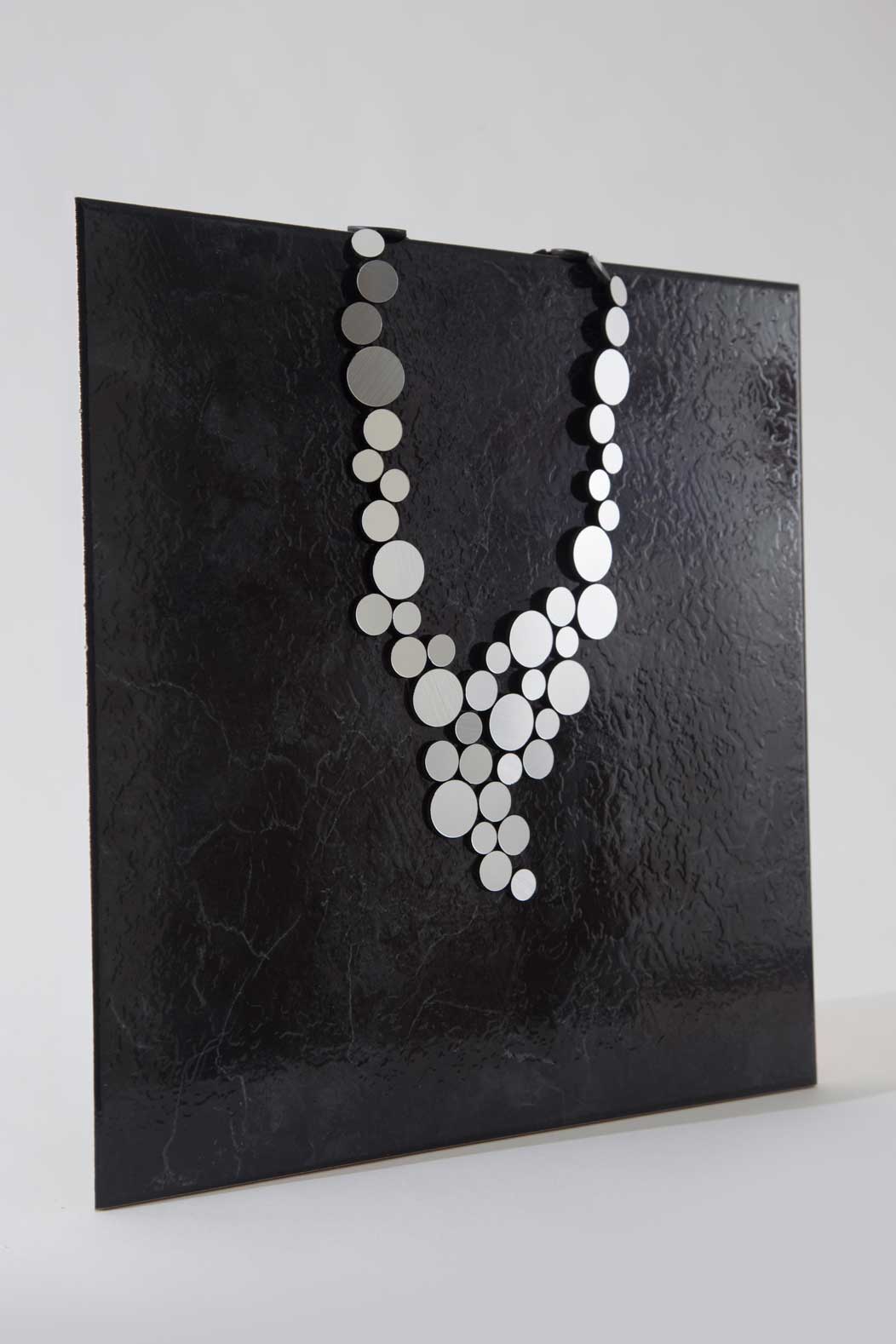 Iskin Sisters Abstraction Earring  New main image 0