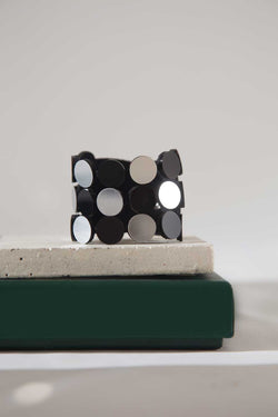 Abstraktes Armband in Silber &amp; Schwarz