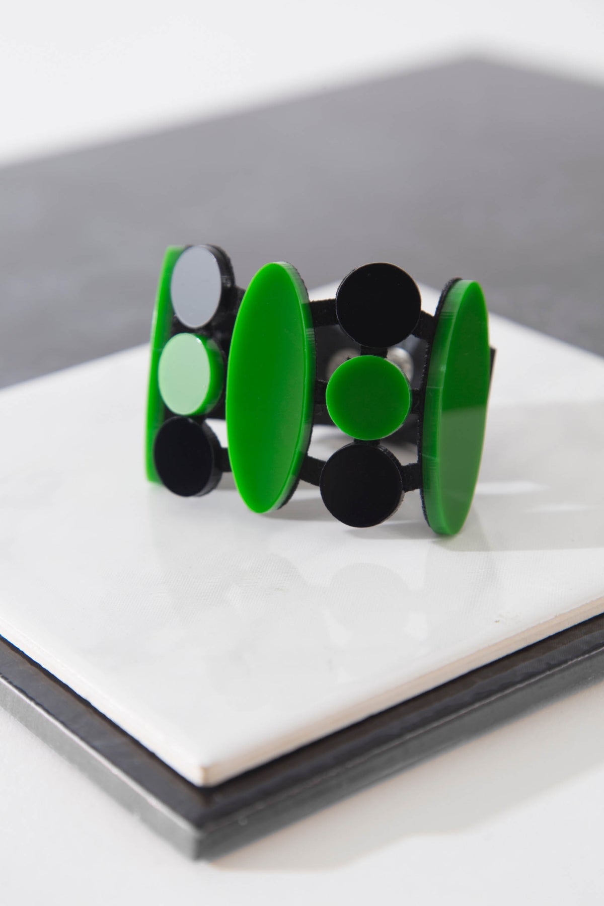 Iris Bracelet - Green/Black