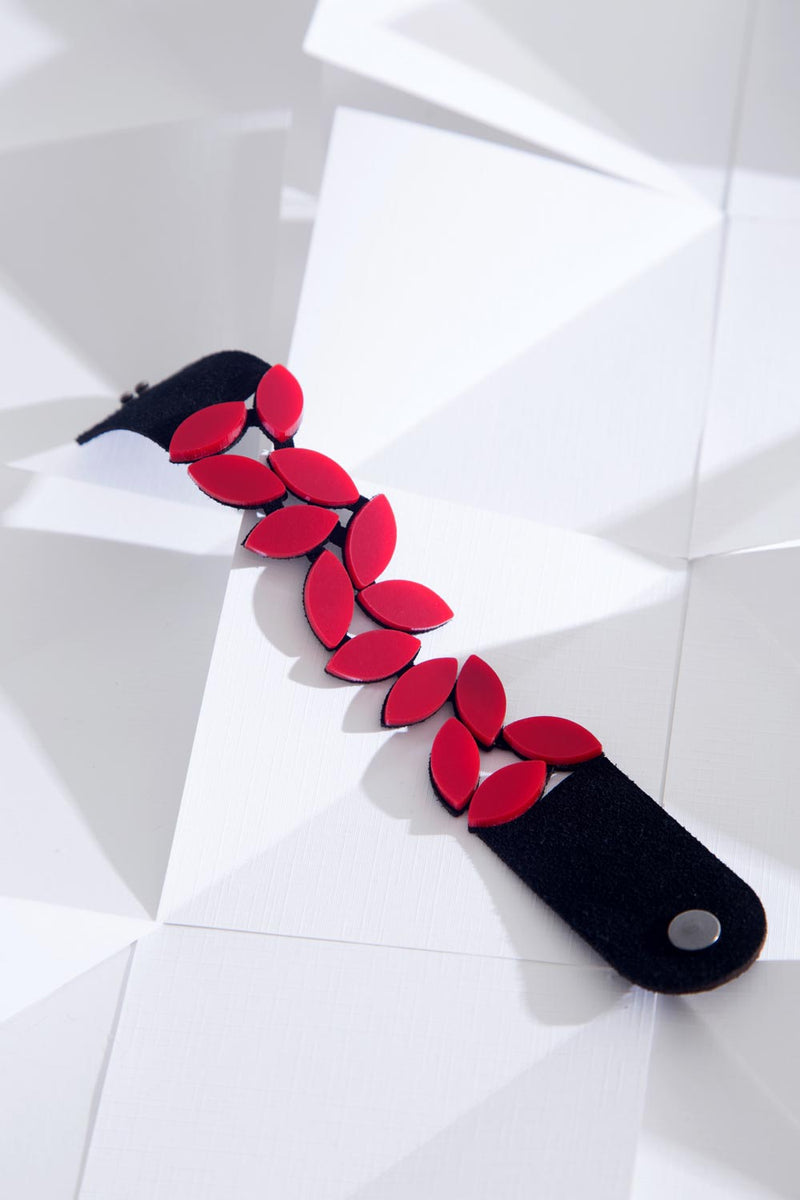 Kate Leaves Bracelet Small - Red