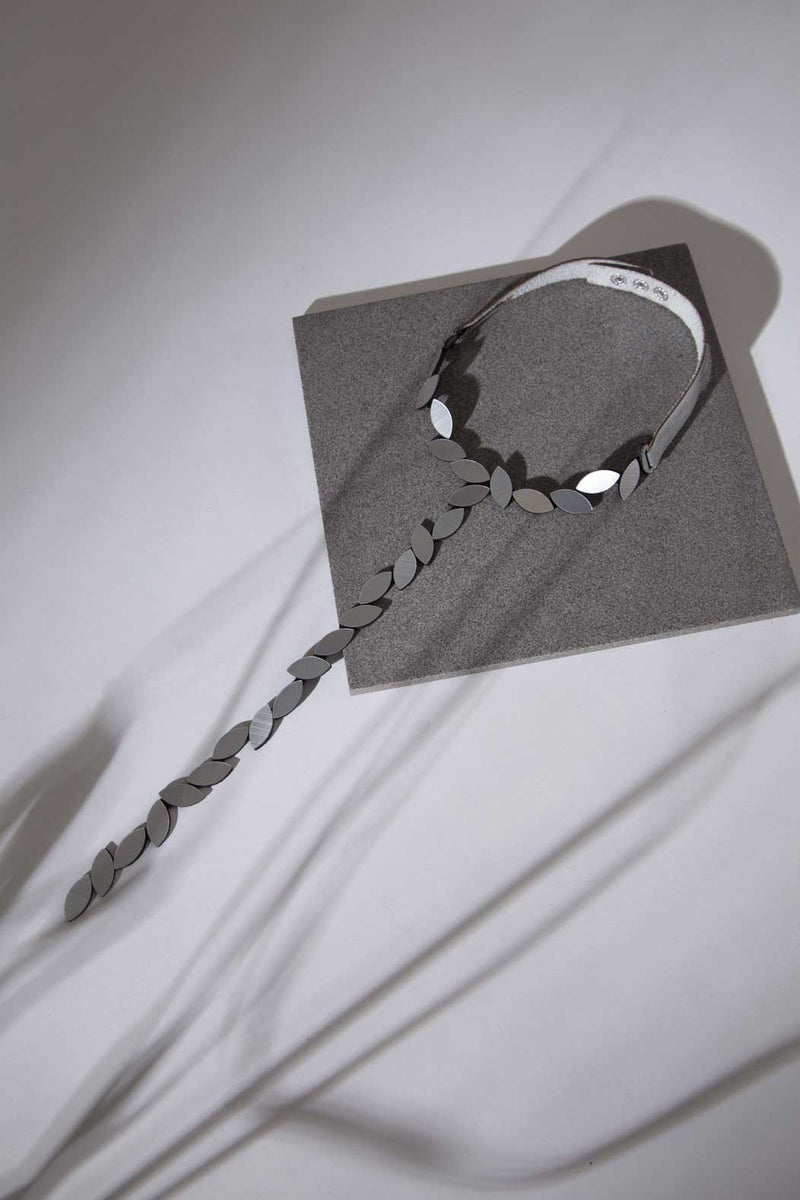 Collar Y de Kate - Plata