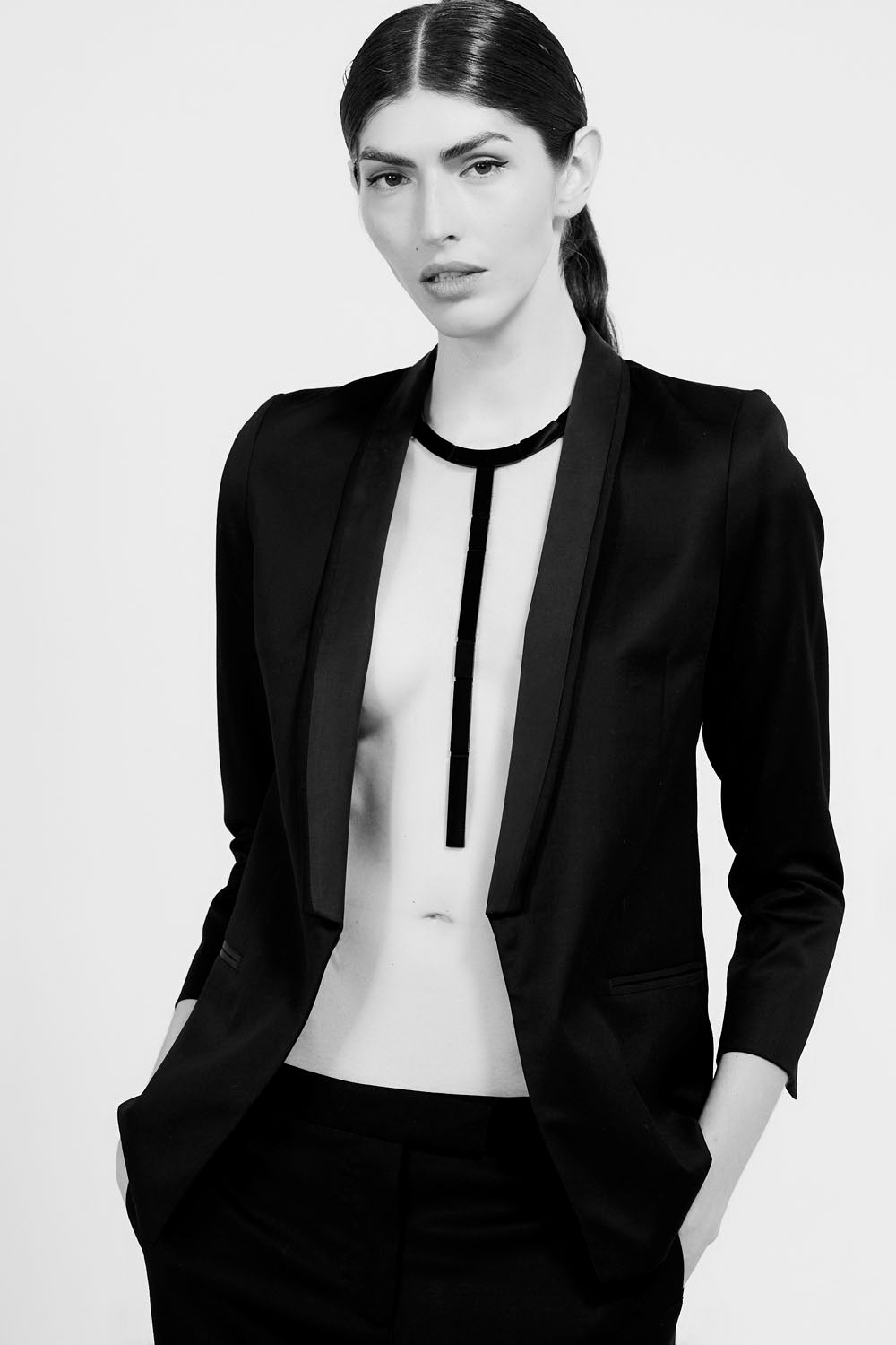 Collar Mies Y - Negro