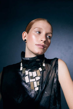 Pré-commander! Collier Bauhaus V