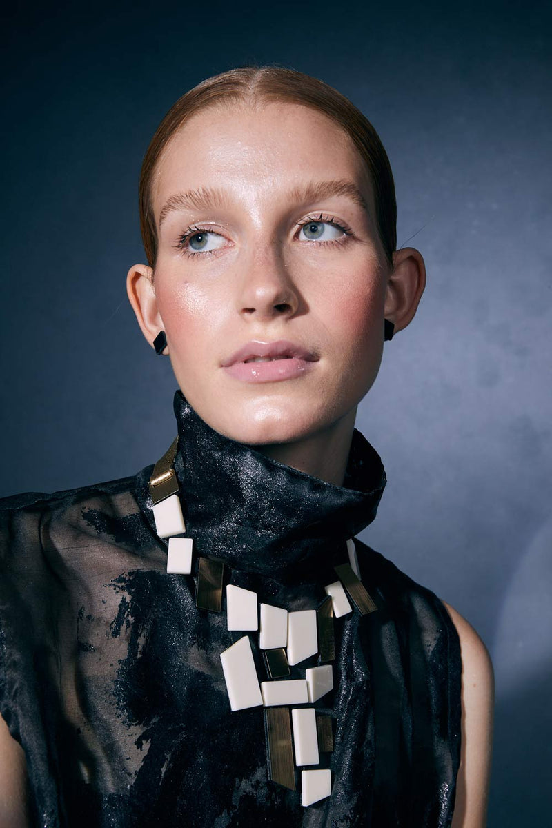 Pré-commander! Collier Bauhaus V