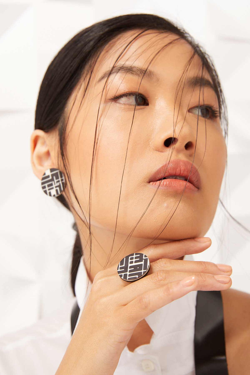 Pré-commander! Boucles d'oreilles Bauhaus A - Argent & Noir