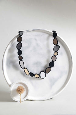 Stone Necklace Small Silver+Black+Gold